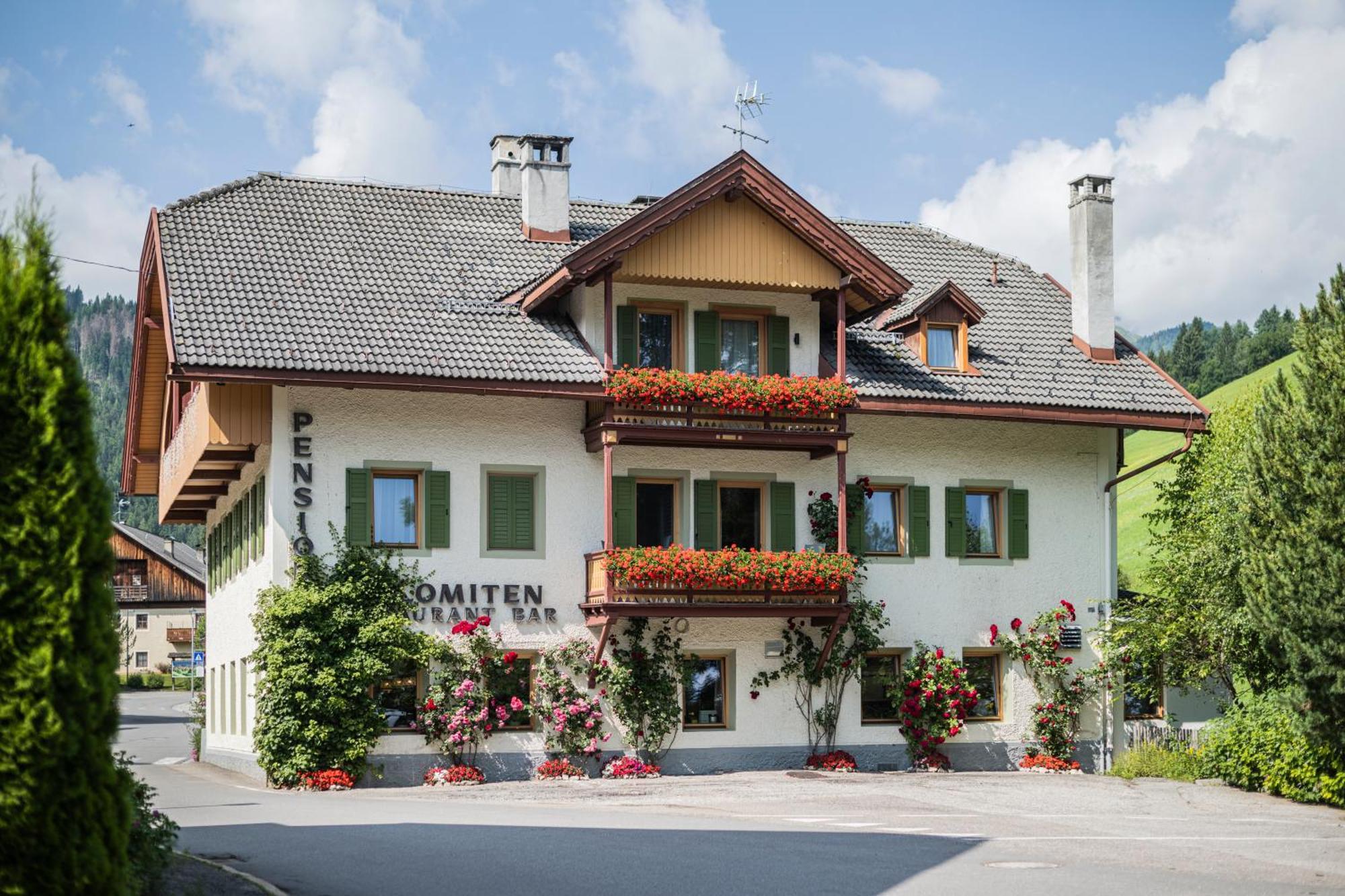 Gasthof Albergo Dolomiten Braies  Exterior foto